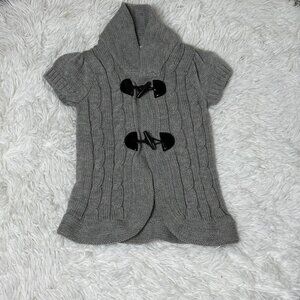 Little Lass Gray Short Sleeves Baby Sweater size 12 Months